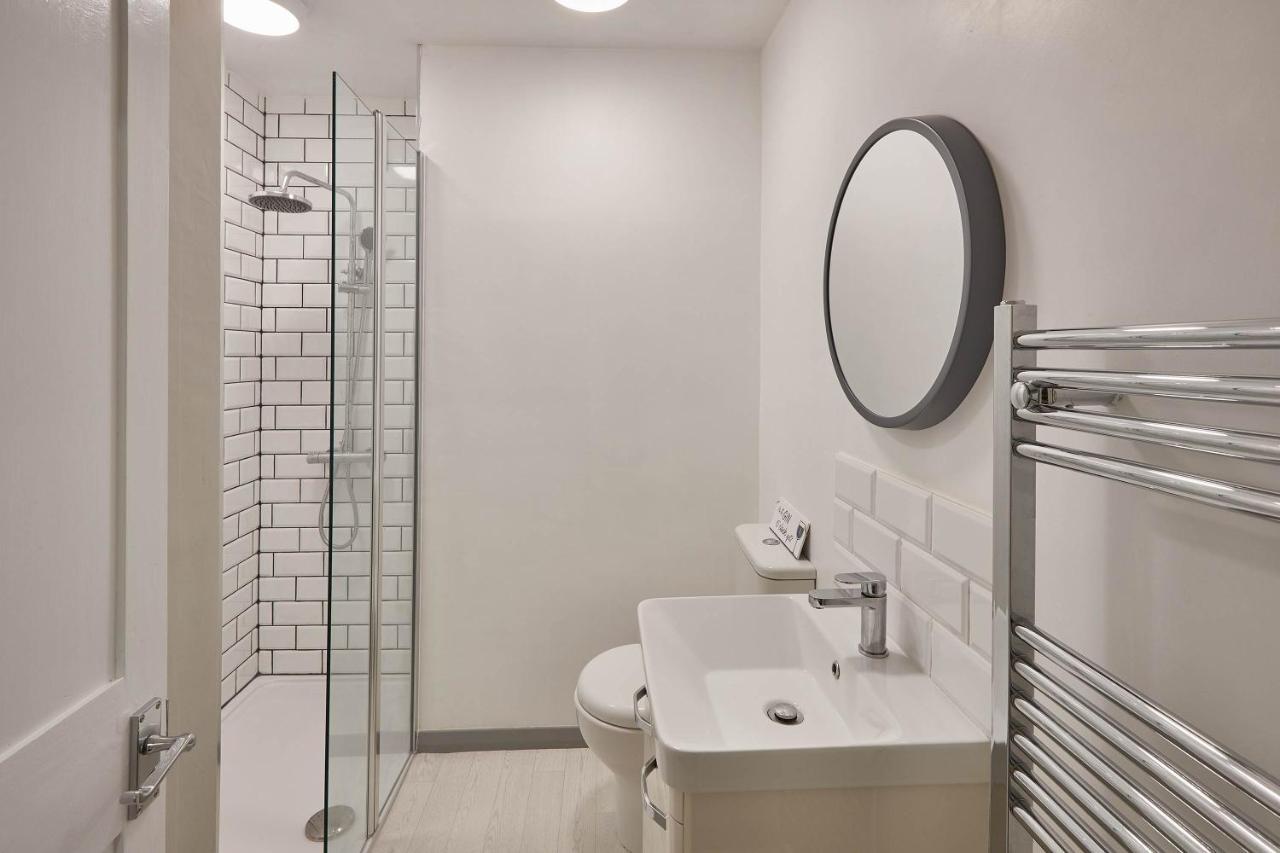 Host & Stay - Princess Place Townhouse ウィットビー エクステリア 写真